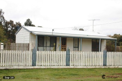 2 Bennett Cl, Lancefield, VIC 3435