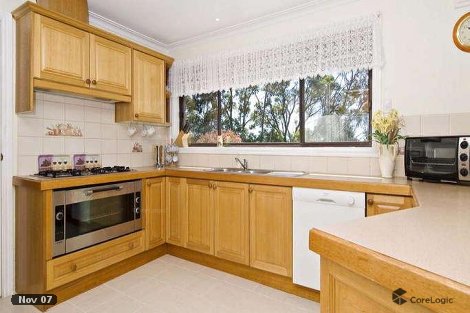 18 Daymar Dr, Mooroolbark, VIC 3138