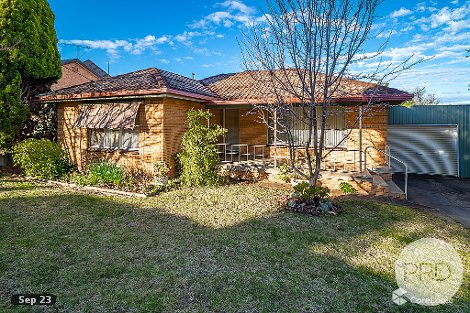 81 Grove St, Kooringal, NSW 2650