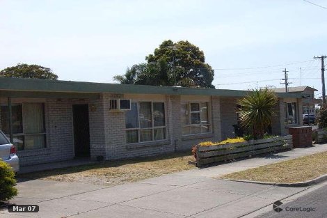 9 School St, Lakes Entrance, VIC 3909