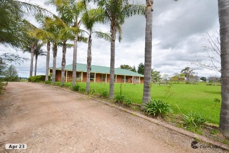 26 Quarry Rd, The Oaks, NSW 2570