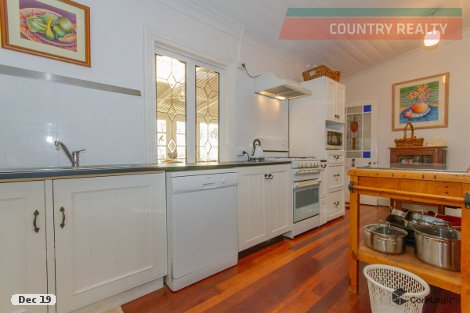 8 Thorn St, York, WA 6302