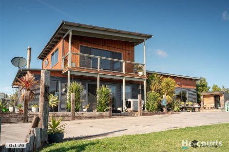 11 Maori Pl, Akaroa, TAS 7216