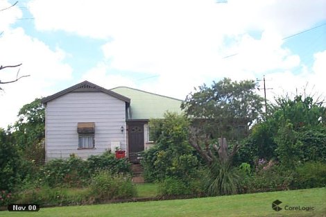 16 Downing St, Malanda, QLD 4885