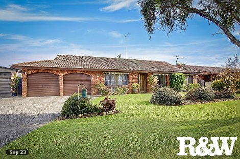25 Olliver Cres, St Clair, NSW 2759