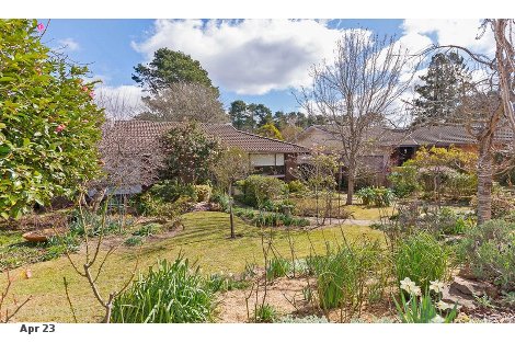 15 Dalrymple Ave, Wentworth Falls, NSW 2782