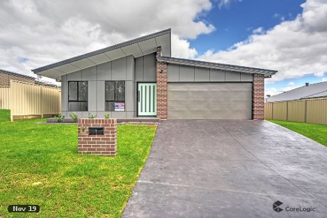 12 Alata Cres, South Nowra, NSW 2541