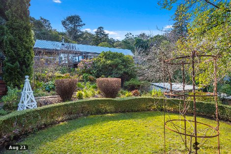 24 Ryans Pde, Mount Macedon, VIC 3441