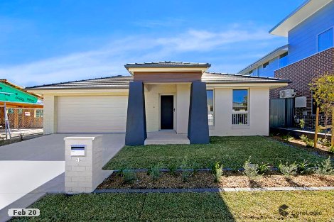 4 Bullrush Cres, Voyager Point, NSW 2172