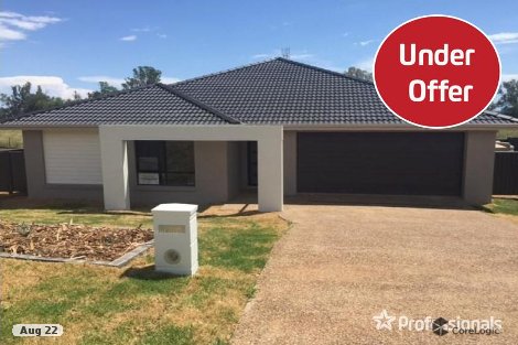 13 Regal Park Dr, Oxley Vale, NSW 2340