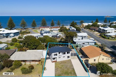 30 Gibson Ave, Victor Harbor, SA 5211