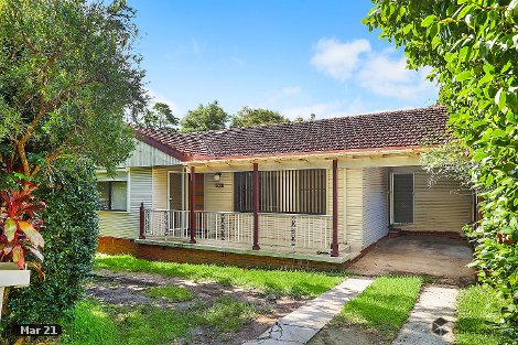 204 Brisbane Water Dr, Point Clare, NSW 2250