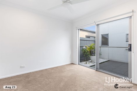 42 Mcconnell Esp, Strathpine, QLD 4500