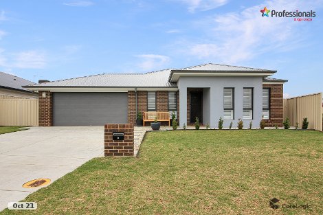 5 Wallaby St, Gobbagombalin, NSW 2650