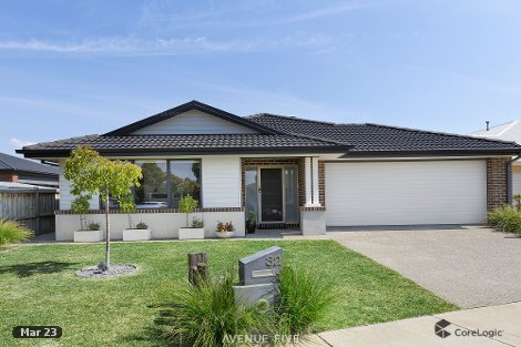 32 Sovereign Dr, Mount Duneed, VIC 3217