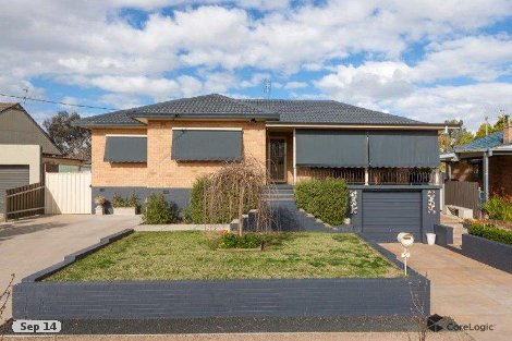 5 Nixon Cres, Tolland, NSW 2650