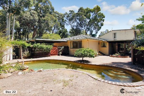 17 Hinkler Rd, Kalamunda, WA 6076