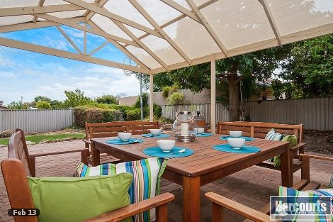 15 Cumberland Ave, Para Hills, SA 5096