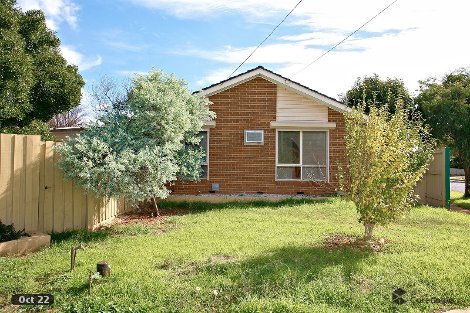 8 Cook Rd, Melton South, VIC 3338