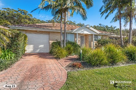 2/2 Creswell Pl, Fingal Bay, NSW 2315