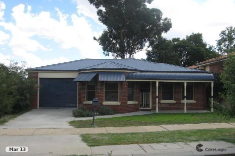 11 Claire Ct, Kennington, VIC 3550