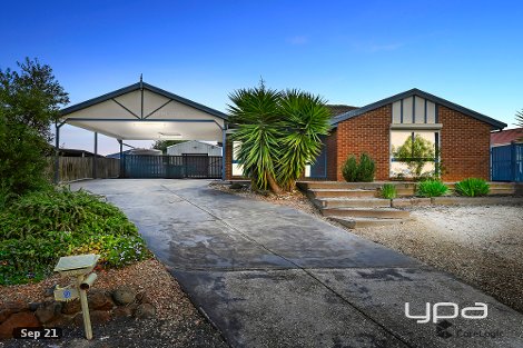 9 Peter Pan Pl, Bacchus Marsh, VIC 3340