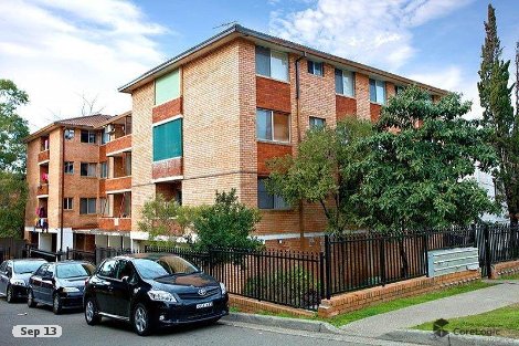 18/2 Forbes St, Warwick Farm, NSW 2170