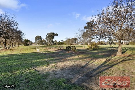 16 Roanoke Dr, Waldara, VIC 3678