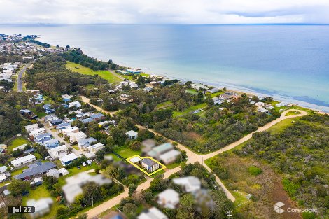 32 Beach Rd, St Leonards, VIC 3223