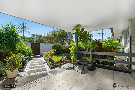 2 Dandar Dr, Southport, QLD 4215