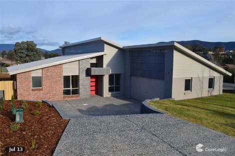 2 Lockeridge Dr, Tumut, NSW 2720