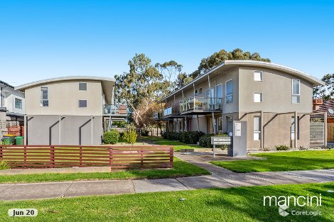 2/24 Noordenne Ave, Seaholme, VIC 3018