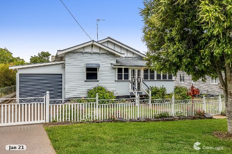 11 Parkinson St, South Toowoomba, QLD 4350