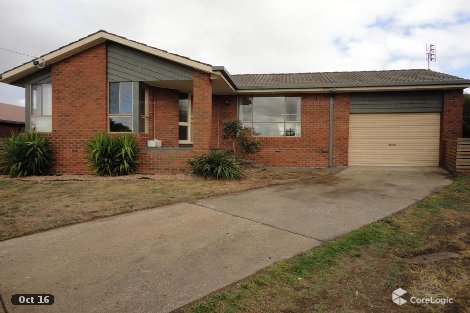 24 Melvyn Cres, Mount Clear, VIC 3350