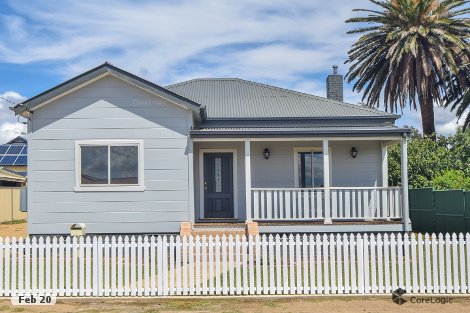 4 Patterson Ave, Young, NSW 2594