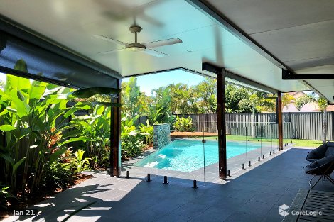 9 Tinba Ct, Runaway Bay, QLD 4216