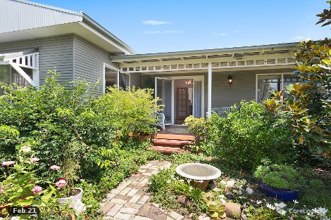 16 Gregory St, Berkeley Vale, NSW 2261