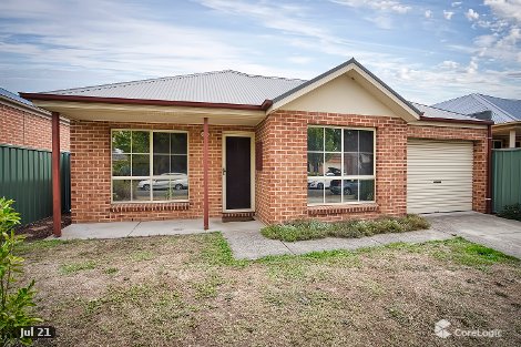 19 Parbury Ave, Lake Gardens, VIC 3355