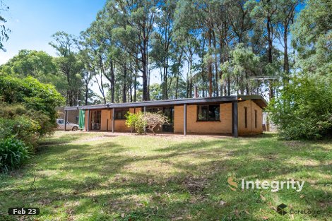 11 George St, Kinglake, VIC 3763