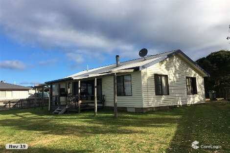 135 The Esplanade, Naracoopa, TAS 7256