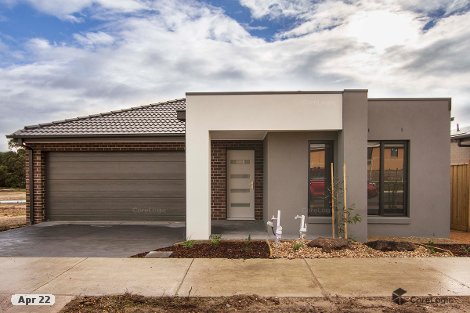 27 Meereen St, Charlemont, VIC 3217