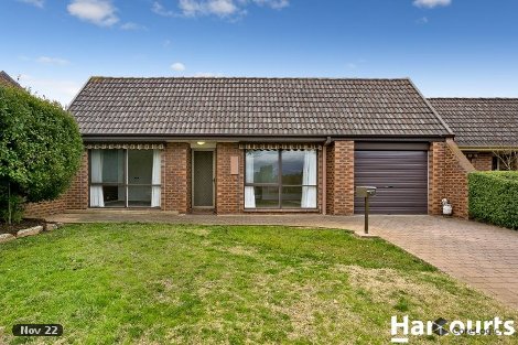 8 Goddard Cres, Holt, ACT 2615