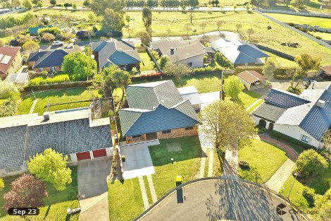 6 Normoyle Cres, Young, NSW 2594