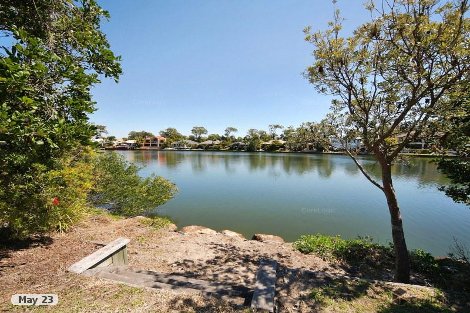 18 Veerings Cres, Twin Waters, QLD 4564