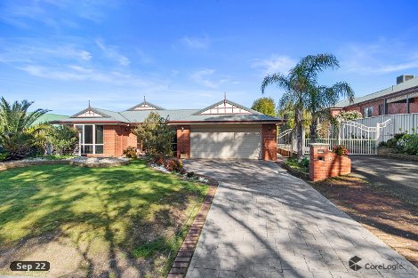 8 Pinnacle Tce, Golden Square, VIC 3555
