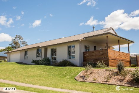 4 Glen Mia Dr, Bega, NSW 2550