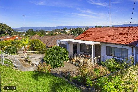 12 Lake Heights Rd, Lake Heights, NSW 2502