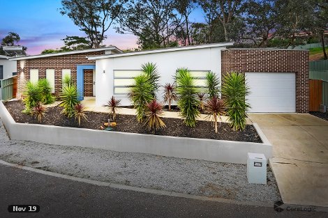 4 Luke Pl, Flora Hill, VIC 3550