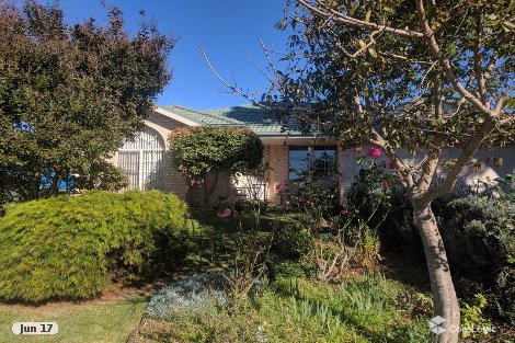 19 Coogee St, Tuross Head, NSW 2537