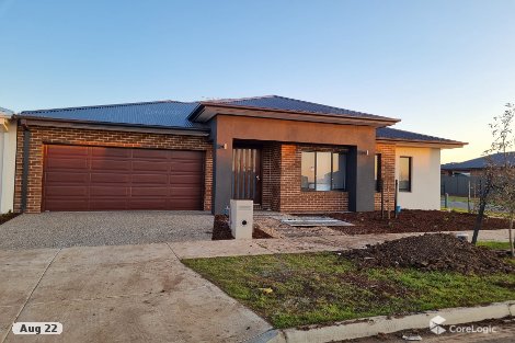 10 Uxbridge St, Werribee, VIC 3030